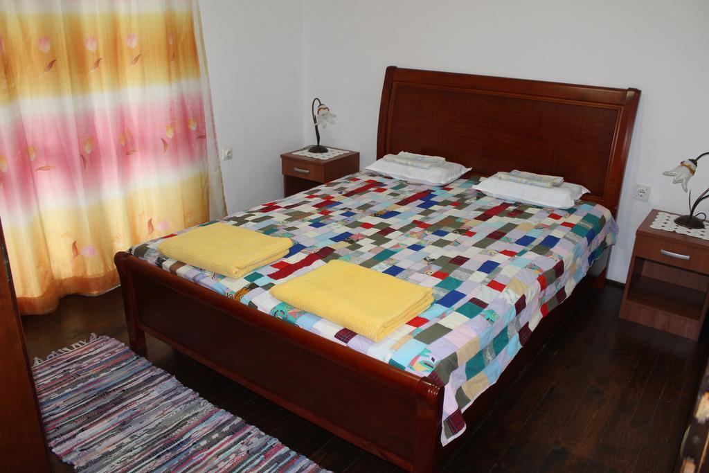 Apartments Mijuskovic Donji Morinj Cameră foto